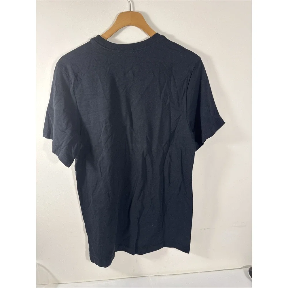 New Nike T-Shirt Size Small